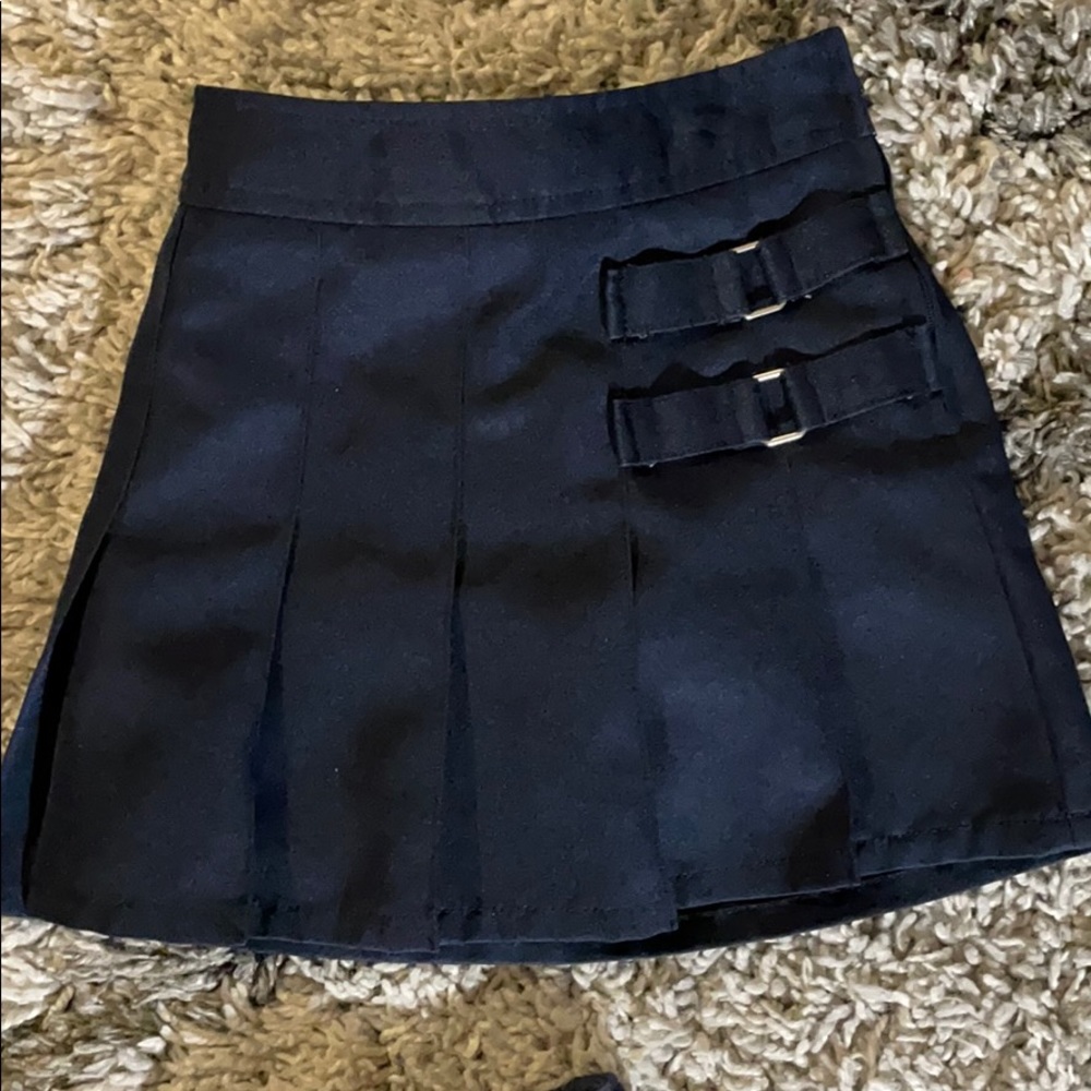 Uniform skort - Picture 2 of 3